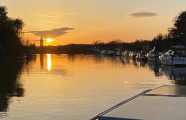 Stunning Classic Dutch Barge near Henley & Marlow - Foto 31