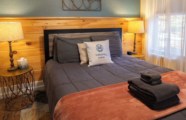 TuckAway Suites at East Branch - Photo 20