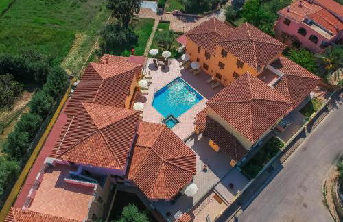 ISA - Residence with swimming pool in Sos Alinos, apartments with air conditioning and private outdoor area - Foto 23