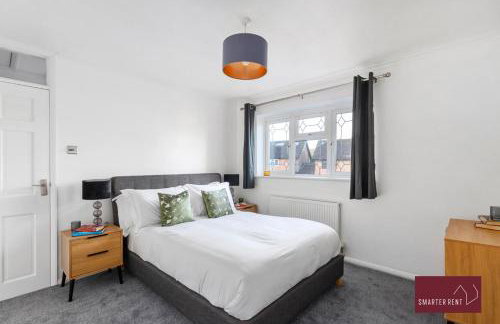 Guildford - Two Bed House - Photo 13