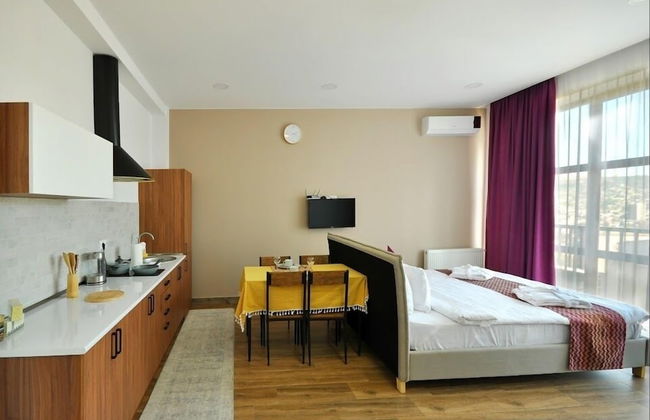 BFG Suites Apartments - Photo 46