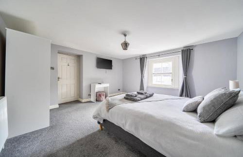 Cosy Apartment Above Village Pub - Photo 17