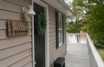 Serene Lakefront Home with Hot Tub and Boat for Rent! - Foto 37