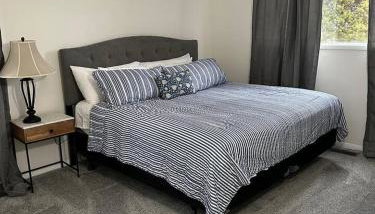 Charming Mentor Home w/ Fenced Backyard - Foto 3