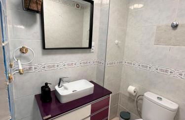 Ocean Views - Beach Apartment - Foto 20