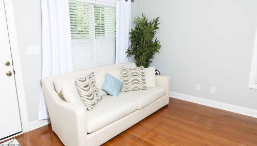 Fire Pit - 4 Min from UNC - 7 Min from Carrboro - Fast Wi-Fi - Foto 2