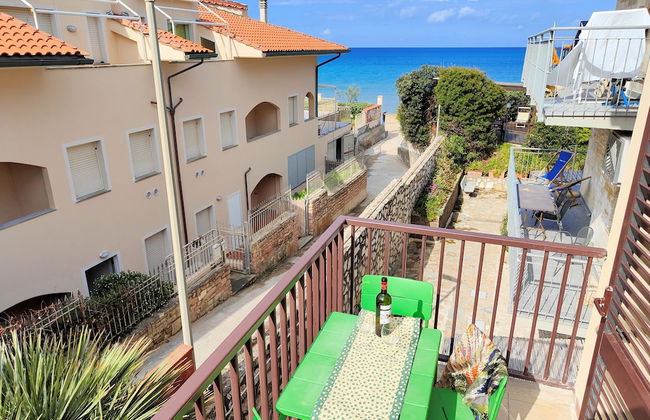 Sea view and ground floor Apartments le Dune - Foto 71