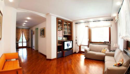 Villa Regina Home - 120sqm, 3 bedrooms, 1 free parking spot - Photo 4