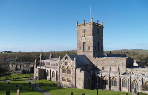 Greenfields - Photo 24