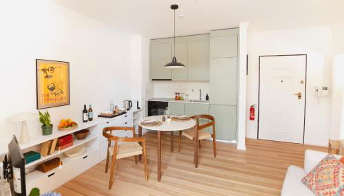 Apartment 1 min walk from Metro and Trendiest Neighborhood Bonfim - Foto 1