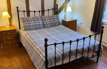 4 BR 2 Bathroom House Parking Garden St Neots Town Centre - Foto 21