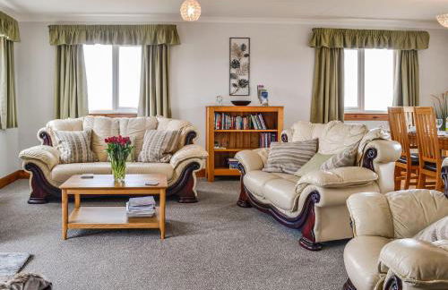 Auld Dairy Cottage - Photo 2