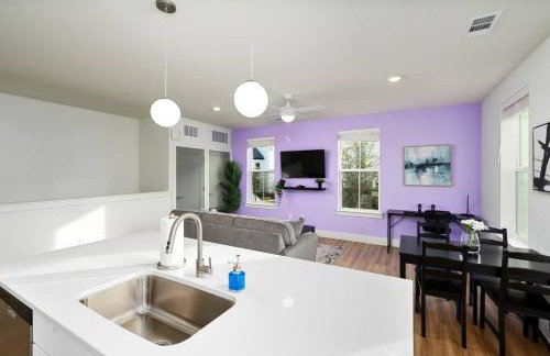 Luxurious 1BR Gem Steps from the Action - Photo 11