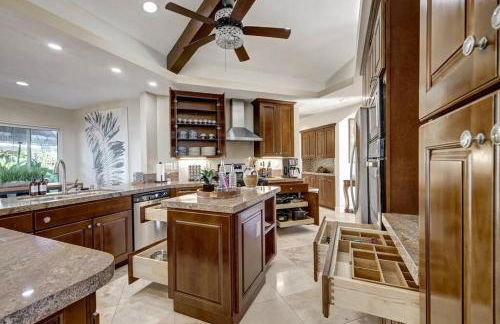 Elevado Hills Family Getaway ~ Pool ~ Games ~ Pkg! - Foto 13