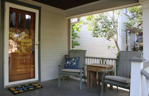Historic Home with Outdoor Hot Tub Near Downtown in Public Transportation Hub - Photo 26