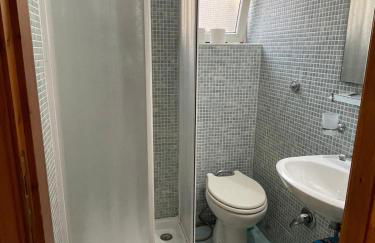 THE YELLOW HOUSE - Photo 8