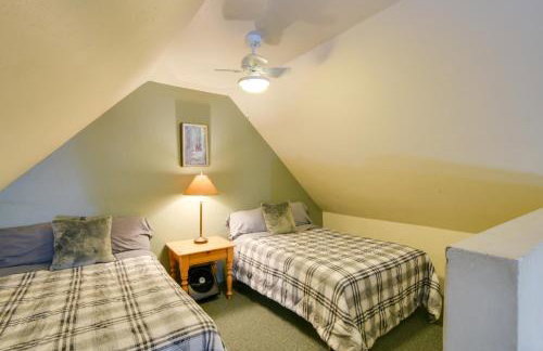 Grill, Fire Pits and Trails Butte Meadows Duplex! - Foto 14