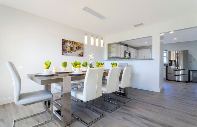 Beautiful 5Bd Single Family w Game Room 106 Lake Wilson Preserve - Foto 7