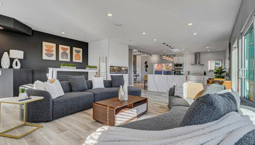 Large Home-Pikes Peak Views-High End-Pool Table - Photo 5