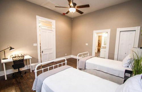 Restored Historic 2br/1.5ba House Near Downtown - Foto 18