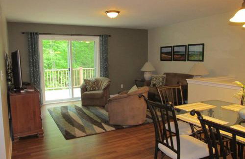 Beulah Land Guest House w/King Bed & Jacuzzi Tub - Foto 1