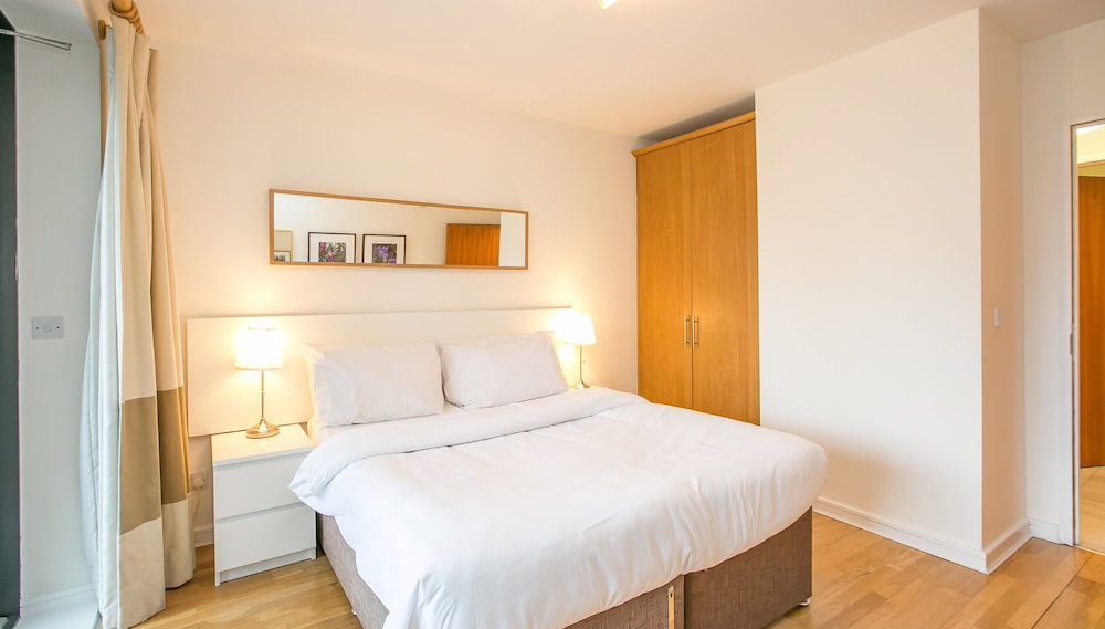 IFSC Townhouse Apartments - Foto 1, Camera