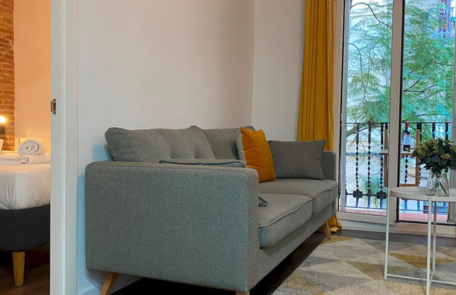 Cosy Urban Oasis 1BD in Poble Sec By Myrentalhost - Photo 15