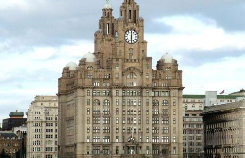 Stylish City Centre Stay - 4 mins to station - Fast Wifi - Near Stadiums - Foto 3