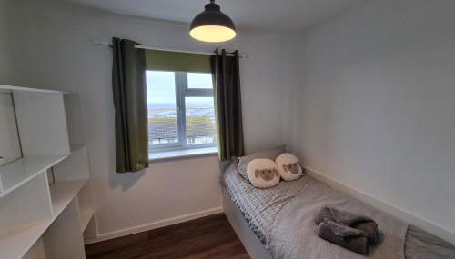 Marina View - Photo 4, towels