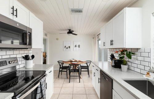 Palm House~Heated Pool~8 min to Beach - Foto 8