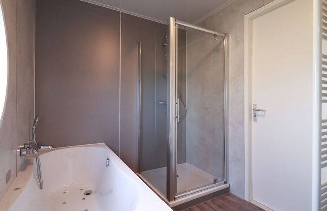 Holiday Home at a Holiday Park in Friesland - Foto 14