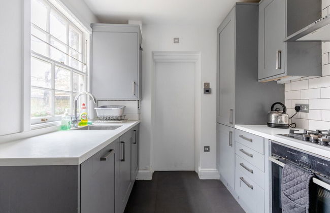 Trendy 2BD House 5 Mins From Willesden Junction! - Foto 12