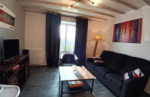 Chez Pierrot Gîte 4 pers Vue vallée Parking privé Calme - Foto 4