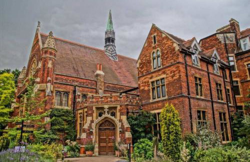 Beautiful Craftsman Style Home w/ Fenced Yard - Foto 37