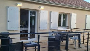 Maison confortable à Châtellerault avec terrasse - 78 m² - Foto 3