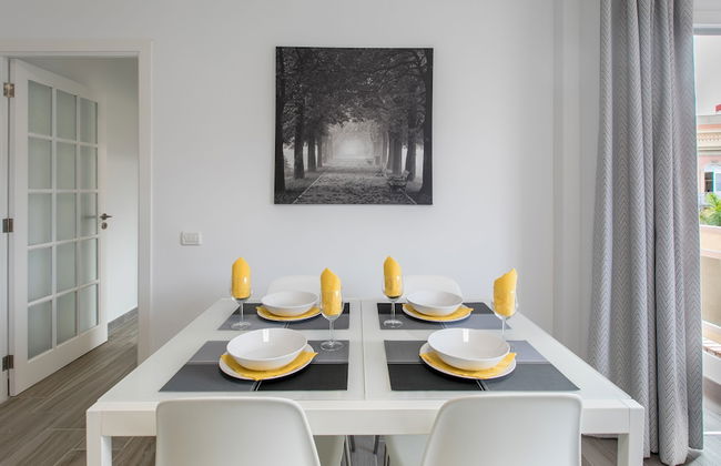 Santa Cruz Downtown Apartment, Luminosidad, Confort y Estilo - Foto 8