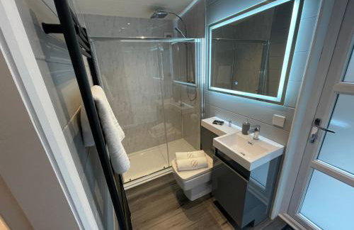 P56 - Studio Pod with Hot Tub - Foto 9