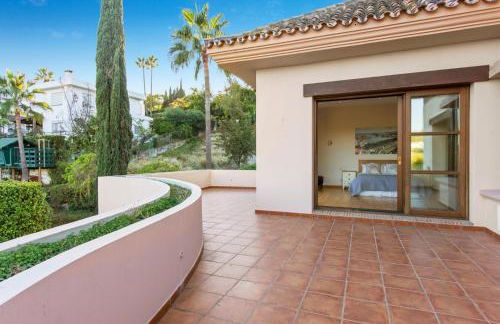 Luxury Villa Robledal By Mabiente - Views of the sea and the golf course - Foto 34