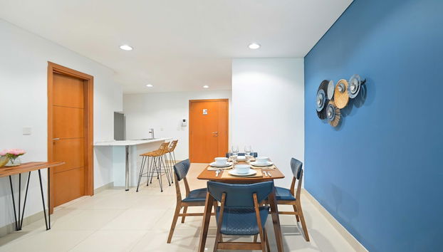 LUX - Marina Ocean View Suite 1 - Foto 5, Servicio de comidas en la habitación