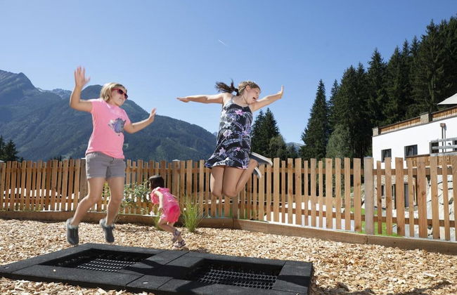 Affluent Chalet in Neukirchen near Wildkogel Ski Arena - Photo 36