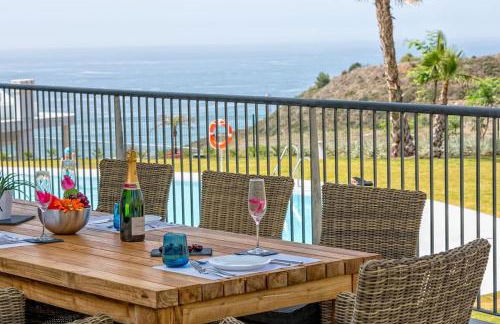 Seaview Luxury 2 Bedrooms Apt in Reserva del Higueron - Foto 1