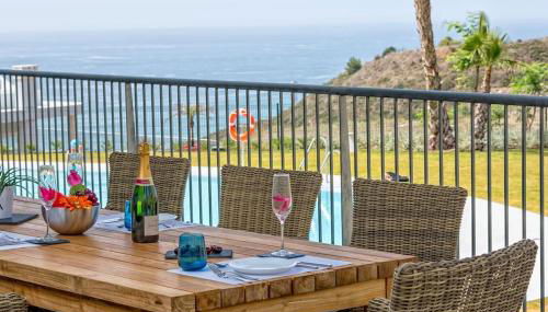 Seaview Luxury 2 Bedrooms Apt in Reserva del Higueron - Foto 1