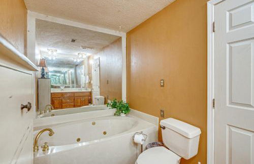 Lakefront Leesburg Home with Private Dock and Ramp! - Photo 15