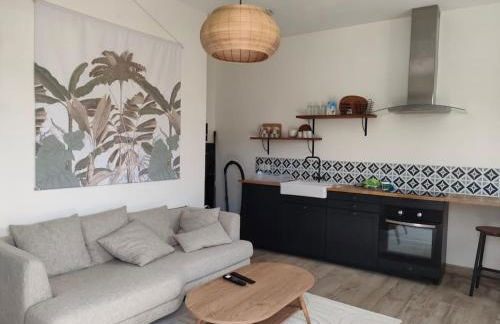 Maison cosy et élégante -Tram A et E 300 m, - Bordeaux 15 min - Foto 4