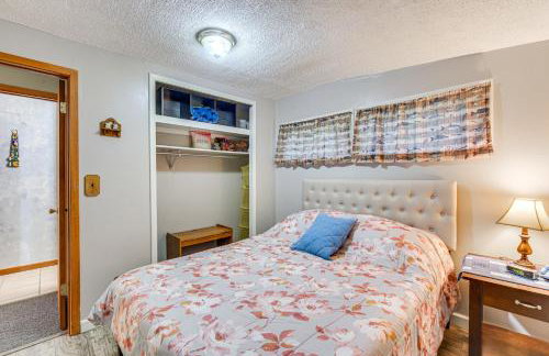 Lakefront Family Retreat with Private Dock! - Foto 17