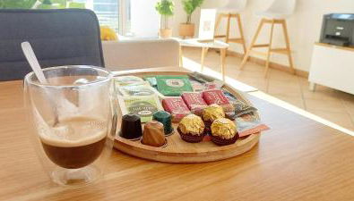 T2 de 56m2 - Genève à 5 min- Parking Privé Gratuit - Photo 5