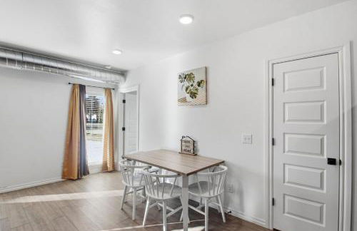 Modern 2BR Near Downtown OKC home - Foto 4