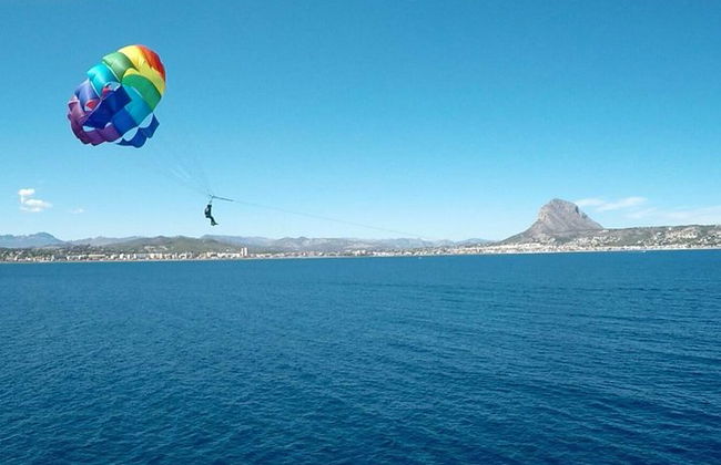 Parasailing desde el puerto de Denia - Photo 12