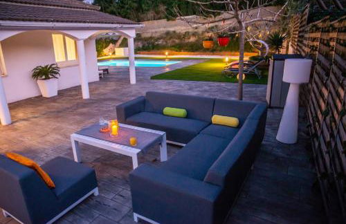 Jewel Home - Photo 6