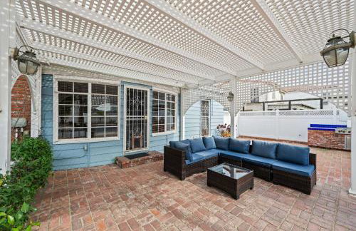 Spacious 5BR LA Villa with Pool Spa & Game Room - Foto 64